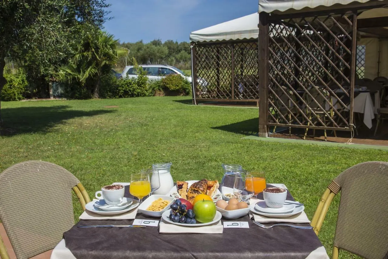 ****  סנטה מריה לה פלמה Villa Barbarina Nature Resort איטליה